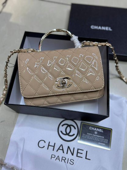 🌟 Chanel 24P
1️⃣ First quality +🎁
Size : 22 * 16 * 7 cm
85 dhs🪙🌨️
with box 🎁

Zain115
♥️♥️♥️