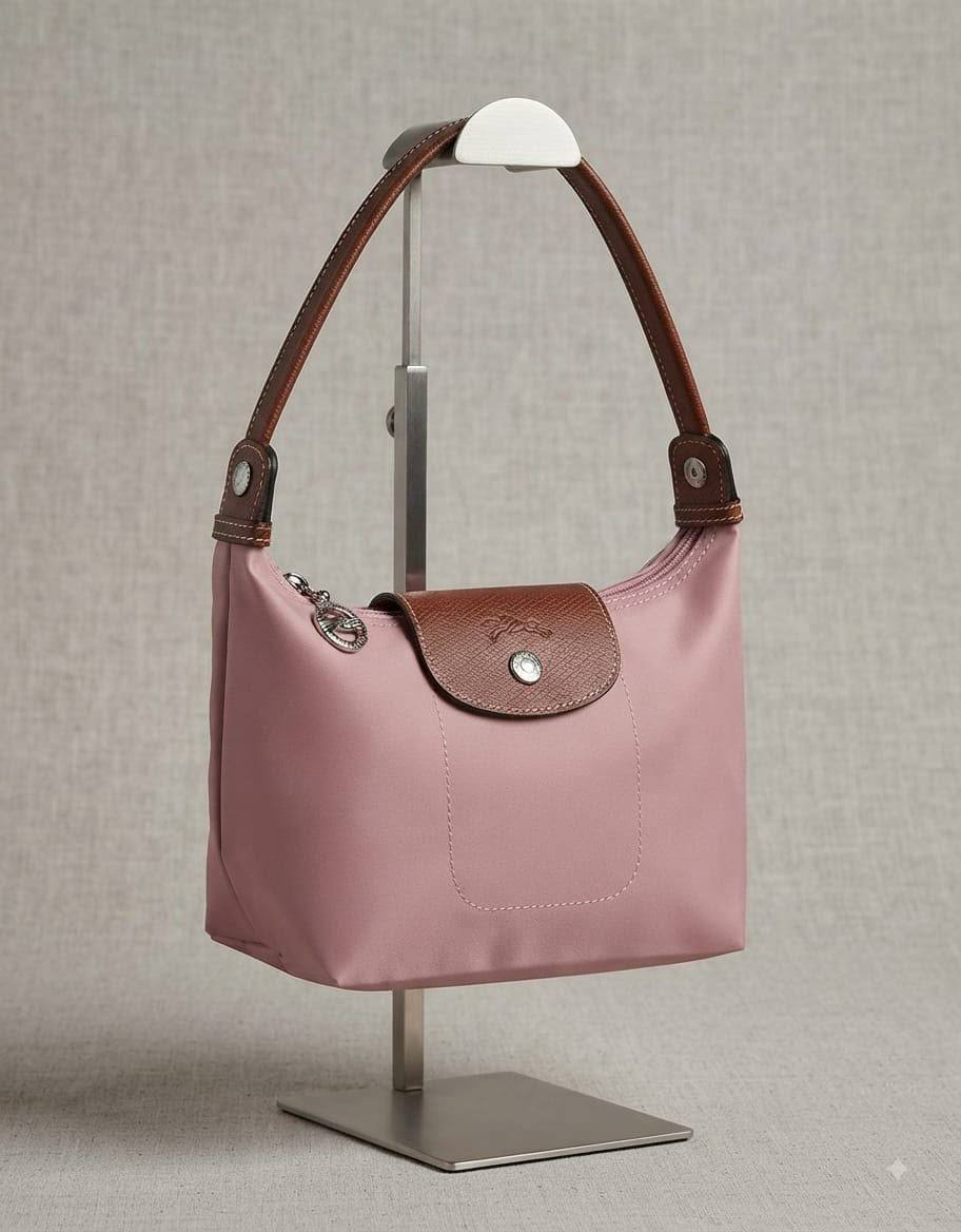NEW CAME 
LONG CHAMP BAG
GOOD QUALITY 
55 dhs🇦🇪🇦🇪

Zain40
♥️♥️♥️