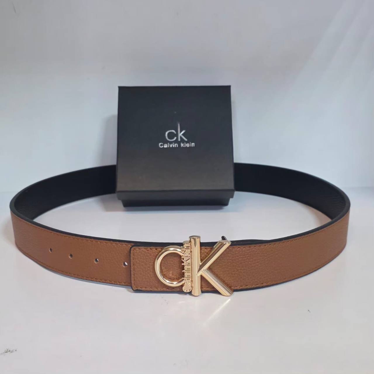 Mens belts 
with box
35 dhs💛

Zain232
♥️♥️♥️