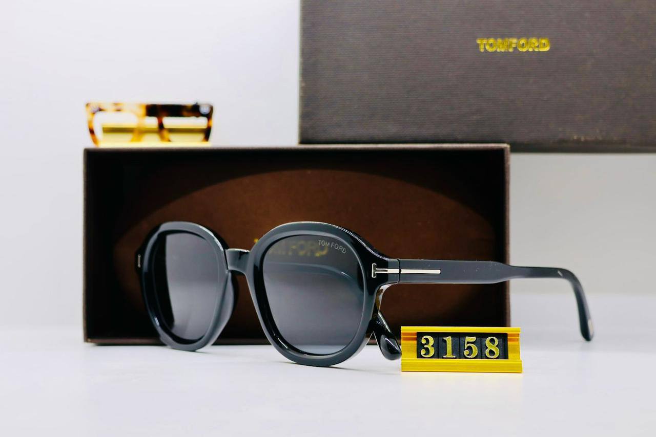 Tom Ford
60 dhs🌺

Zain29
♥️♥️♥️