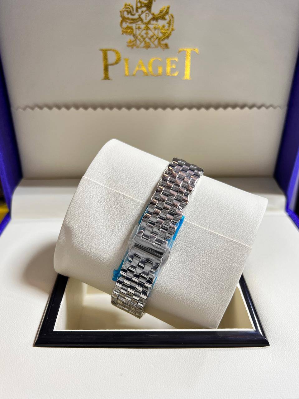 Piaget
master quality 

290 dhs🪙🌨️

with original box
🎁🎁🎁

Zain85
♥️♥️♥️