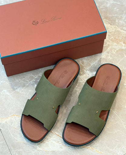 Loro piana 
slippers for men master quality 
290 dhs🌺
size available (40to46) 6to12

Zain59
♥️♥️♥️
