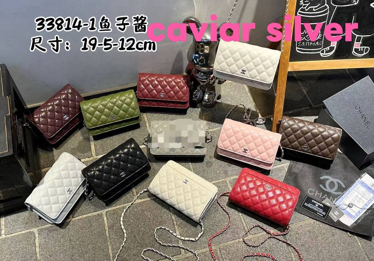 Chanel
withbox 
95 dhs🇦🇪🇦🇪

Zain143
♥️♥️♥️