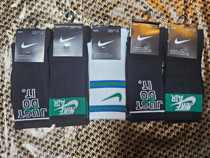 Good quality  socks 
10 packet 
55 dhs✅

Zain27
♥️♥️♥️