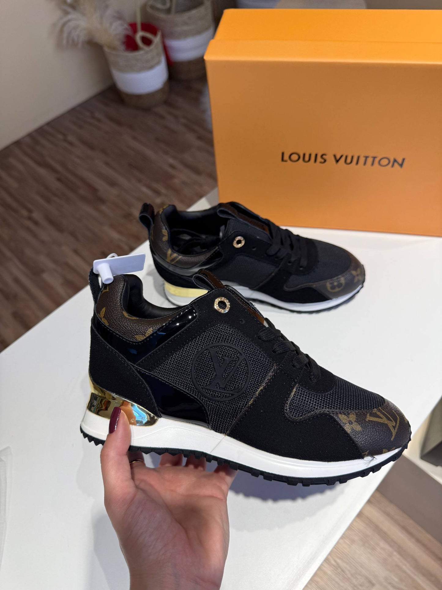 Lv

The 140 dhs

Zain86

اطلبوها من الوتس المثبت في الأعلى👆🏻👆🏻

تواصلو معنا 👈🏻 Zain 
For order WhatsApp pinned 👆🏻

♥️♥️♥️