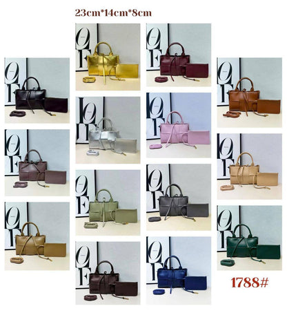 BOTTEGA 
GOOD QUALITY  
WITH BOX 
110 dhs✅

Zain295
♥️♥️♥️