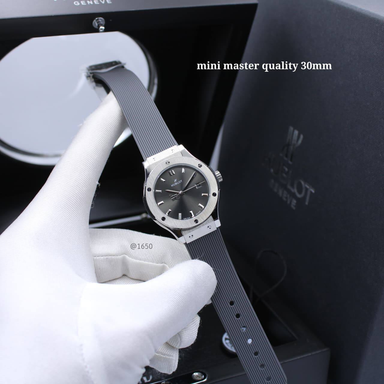 HUBLOT LADY
310 dhs🇦🇪🇦🇪

Zain304
♥️♥️♥️