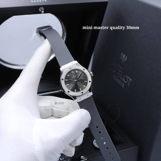 HUBLOT LADY
310 dhs🇦🇪🇦🇪

Zain304
♥️♥️♥️