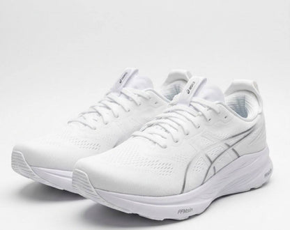 New 🆕 
Asics

40 TO 45 
170 dhs🇦🇪🇦🇪

Zain183
♥️♥️♥️