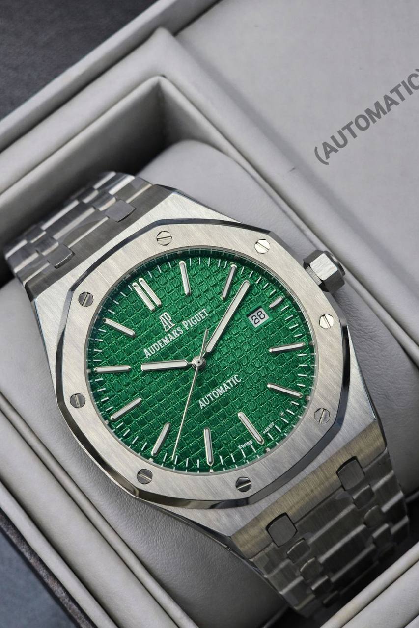 Patek Philippe watch for men good quality automatic 
230 dhs✅

Zain59
♥️♥️♥️