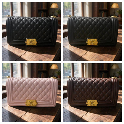 CHANEL

best quality 
with box

110 dhs🇦🇪🇦🇪🇦🇪

size26CM

Zain290
♥️♥️♥️