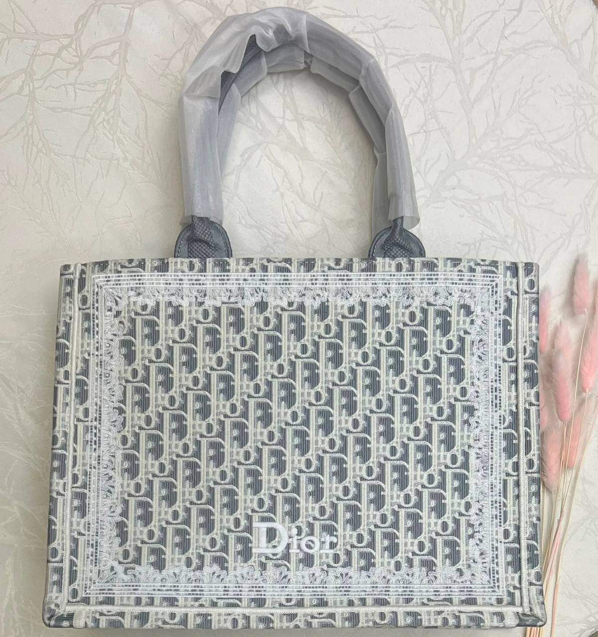 DIOR NEW  COLLECTION 💫💫💕
Super master quality 🔥🔥🔥💯
Available 💕💕💕
With full package 🎁
For Price 👇 WhatsApp✅
0568585901 
0507557372
0552275751 Owner Zain 👌

Zain252
♥️♥️♥️