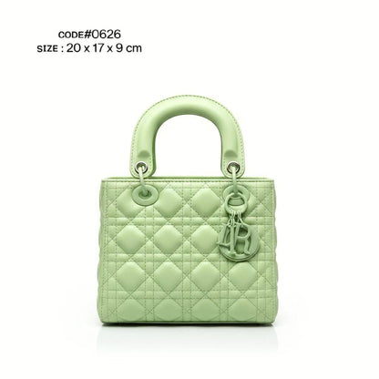 CHRISTIAN LADY DIOR
ᴍᴀᴛᴛᴇ ʟᴇᴀᴛʜᴇʀ ᴍᴀᴛᴇʀɪᴀʟ
sɪᴢᴇ : 20 cm

70 dhs🪙💕

Zain31
♥️♥️♥️