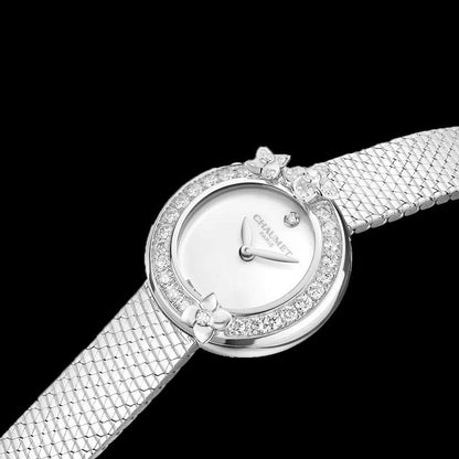 Chaumet master quality watch for ladies 

940 dhs💓 

with box and paper bag
🎁🎁🎁

Zain59
♥️♥️♥️