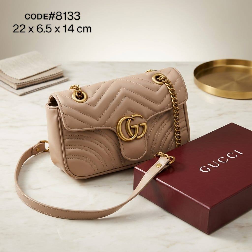 GUCCI  ɢɢ ᴍᴀʀᴍᴏɴᴛ
ғʟᴀᴘ ʟᴏᴄᴋ ʙᴏᴛᴛᴏɴ ʙᴀɢ
ᴍᴀᴛᴇʟᴀssᴇ́ ᴄʜᴇᴠʀᴏɴ ʟᴇᴀᴛʜᴇʀ
ɢᴏʟᴅ ᴄʜᴀɪɴ ʙᴇʟᴛ sᴛʀᴀᴘ
sɪᴢᴇ : 22 cm
ᴡɪᴛʜ BOX

80 dhs💓

Zain31
♥️♥️♥️