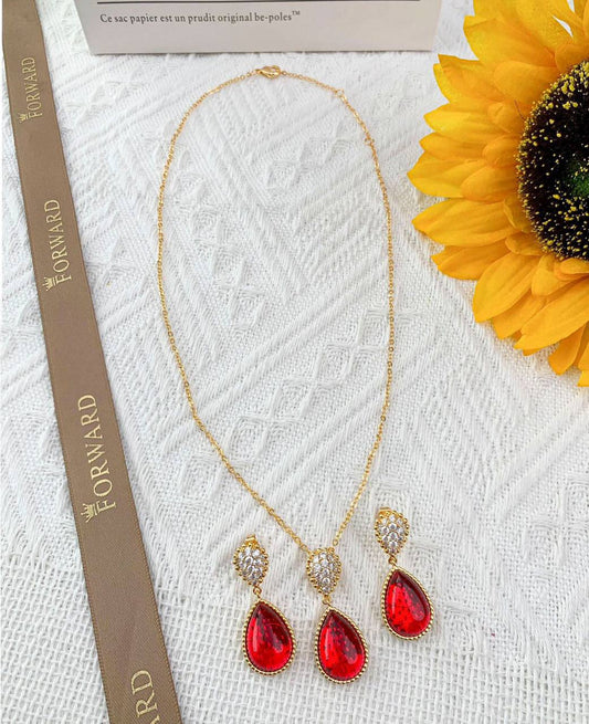 VCA ❤️‍🔥*
Necklace ✨
Earring 💥
Master quality 💯
With normal boxes 📦 
100 dhs✅
With master box 🗃️ 
120 dhs✅

Zain216
♥️♥️♥️