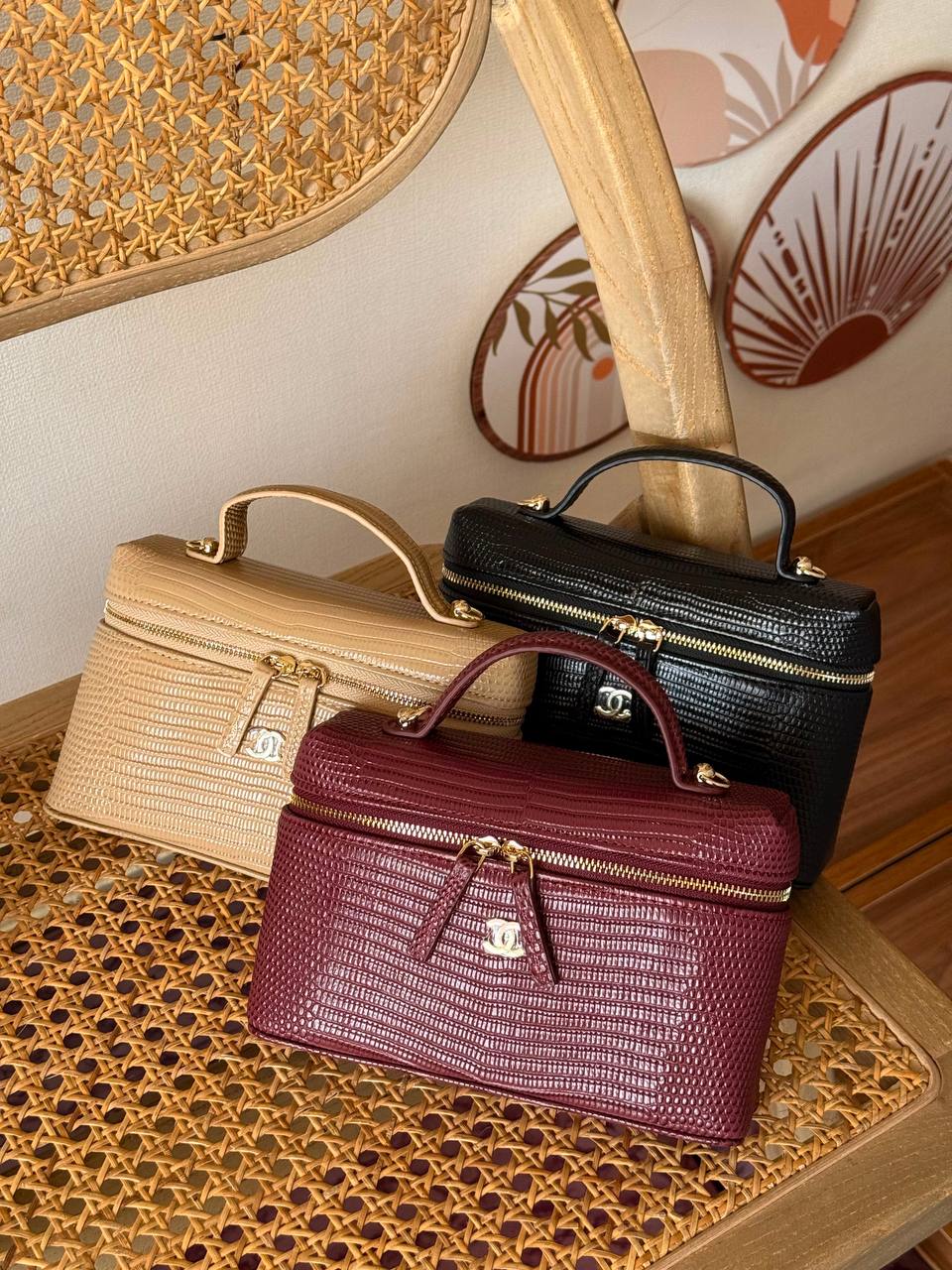 *New Collection✨✨✨
CHANEL
19cm
340 dhs🇦🇪🇦🇪
*MASTER QUALITY*
With box🎁

Zain167
♥️♥️♥️