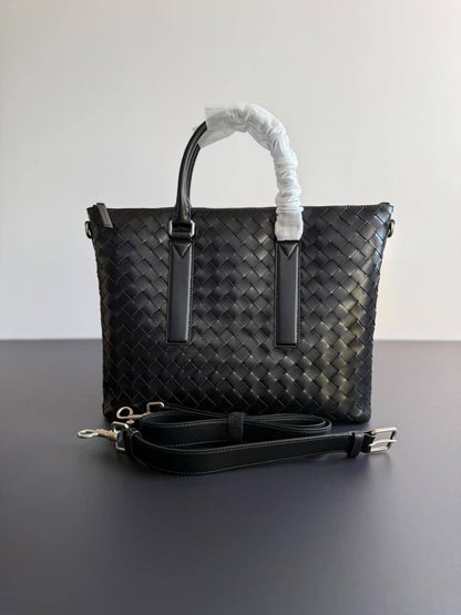 Bottega
Super Master Quality
For Price 👇 WhatsApp✅
0568585901 
0507557372
0552275751 Owner Zain 👌

Zain340
♥️♥️♥️
