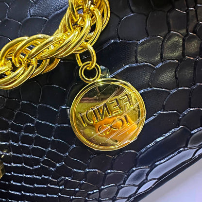 FENDI 
COPY ONE 
210 dhs✅

Zain39
♥️♥️♥️