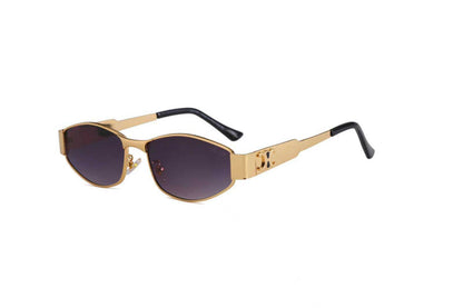 Celine💥
Sunglasses 🕶️ 
good quality 💯
With master box 🗃️ 
50 dhs❤️

Zain273
♥️♥️♥️