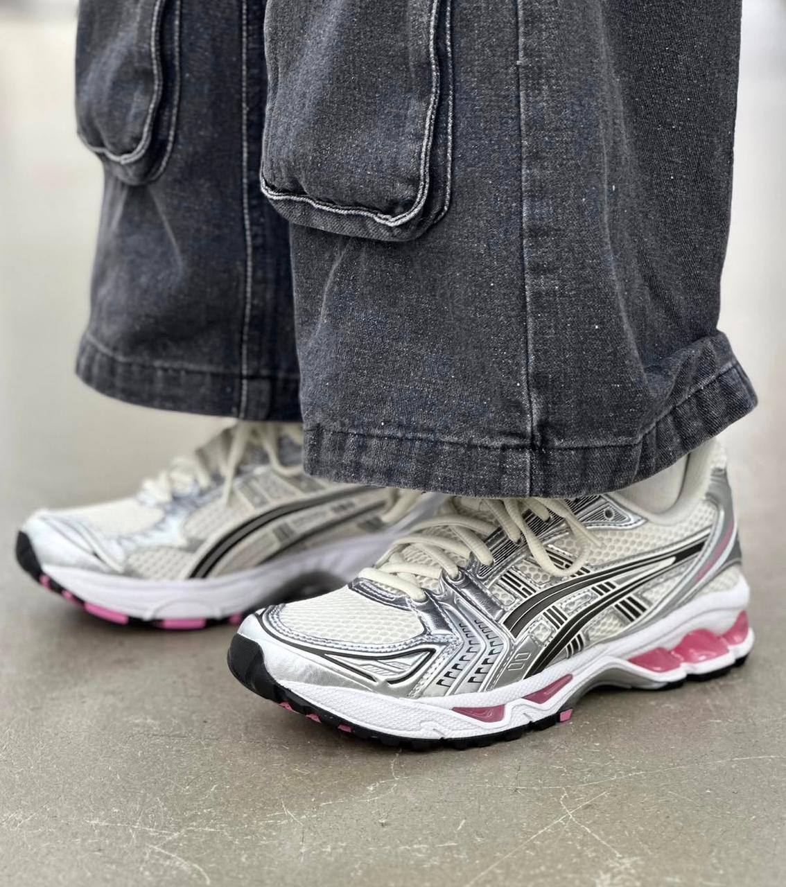 ASICS GEL-Kayano 14 Cream Sweet Pink，
Size 36-45 ，
240 dhs❣️

Zain18
♥️♥️♥️