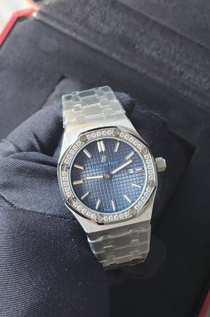 Ap watch for ladies good quality 
230 dhs✅

Zain59
♥️♥️♥️
