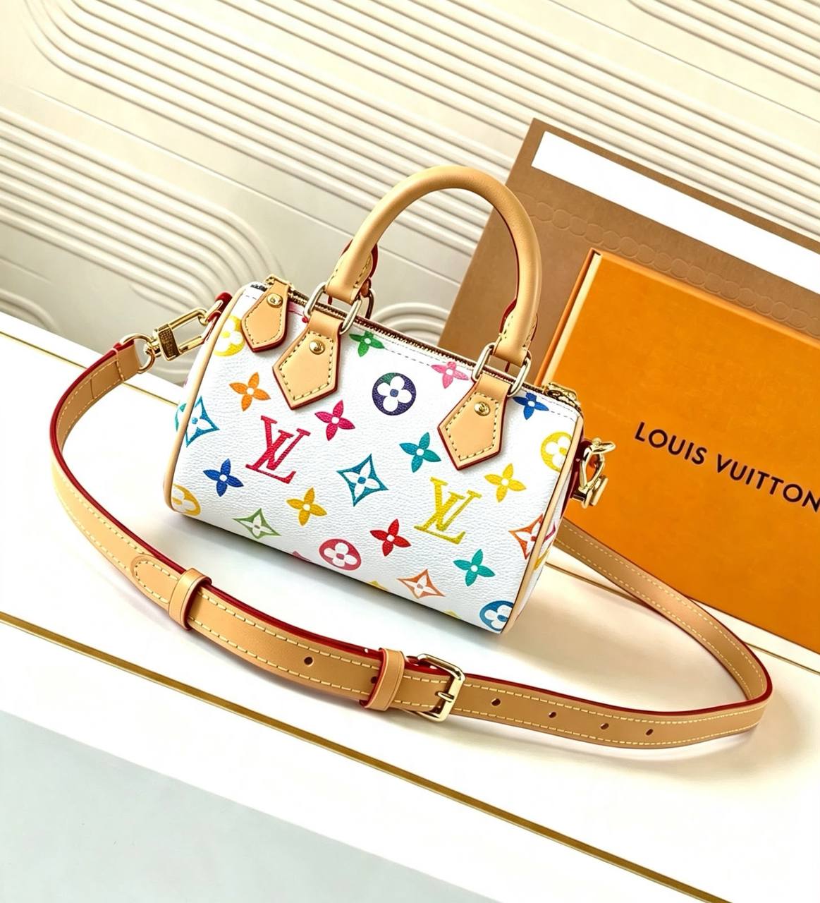 LV SPEEDY MINI SIZE GOOD QUALITY WITH BOX 
100 dhs🇦🇪🇦🇪
Size:16cm

Zain195
♥️♥️♥️
