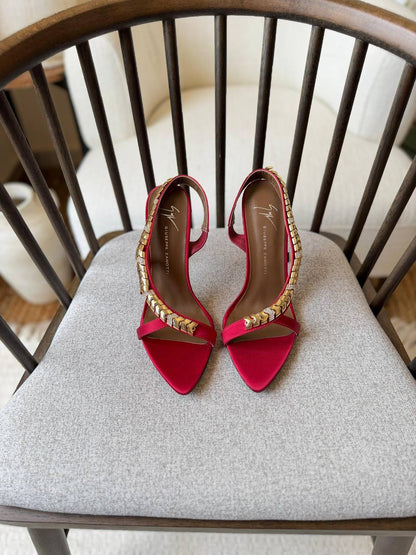 Giuseppe Zanotti
𝑽𝑰𝑷 𝑸𝒖𝒂𝒍𝒊𝒕𝒚
𝑺𝒊𝒛𝒆 35 𝒕𝒐 42 
550 dhs💓

Zain81
♥️♥️♥️