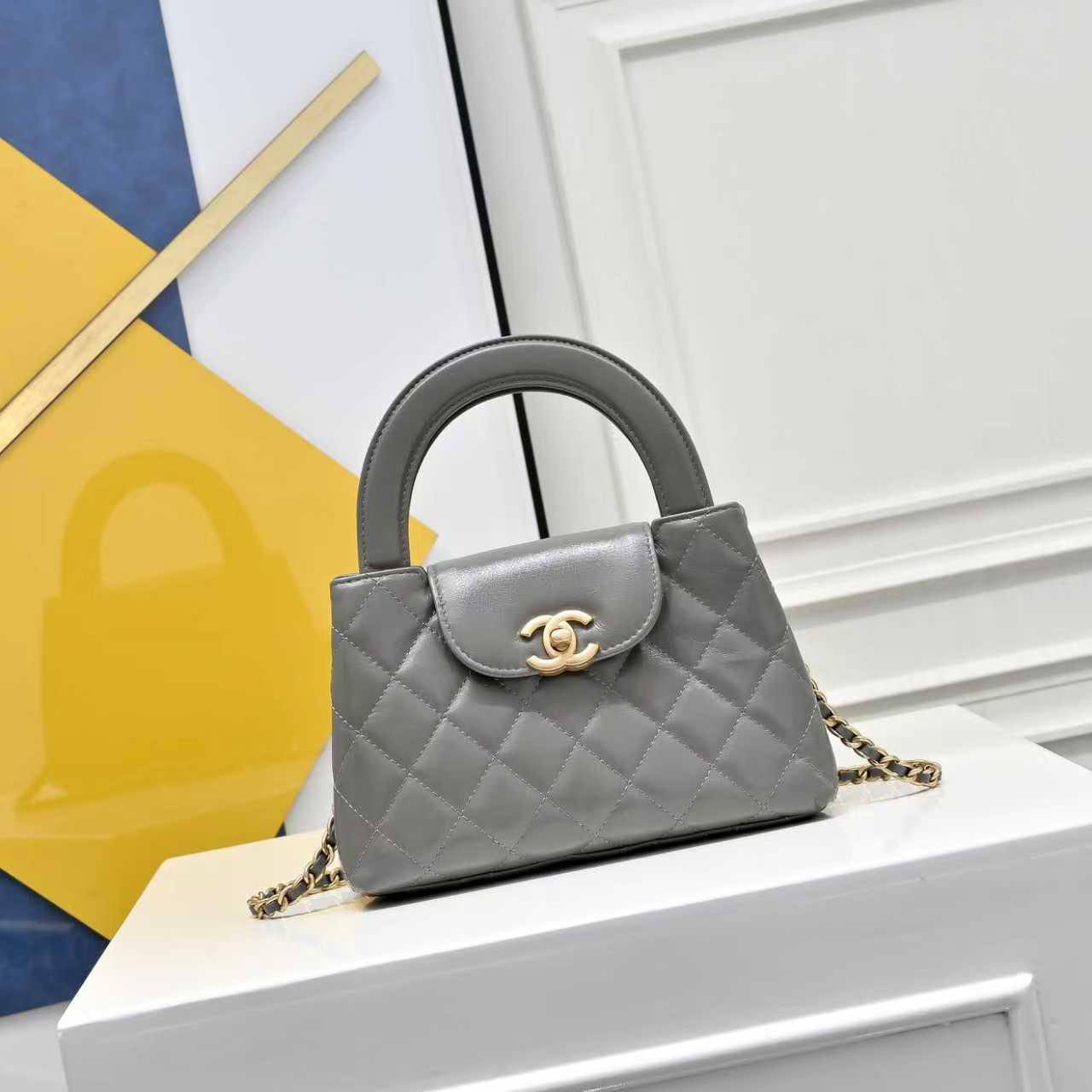 Chanel Master

New arrival 
master quality

420 dhs🪙💕

Zain228
♥️♥️♥️