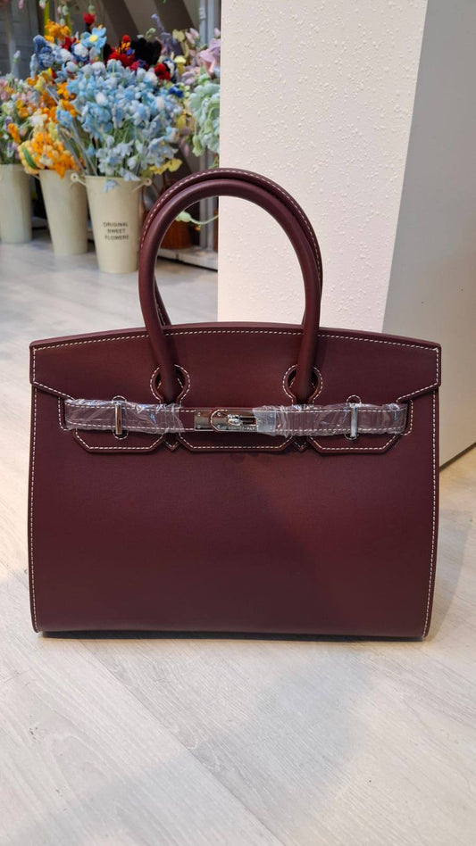 HERMES 
New material 
30cm
115 dhs🪙🌨️

Zain44
♥️♥️♥️