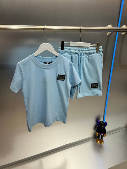 New collection{}
D&G
Super master quality 😍
Size:2/ 13years old 
230 dhs🪙🖤

Zain261
♥️♥️♥️