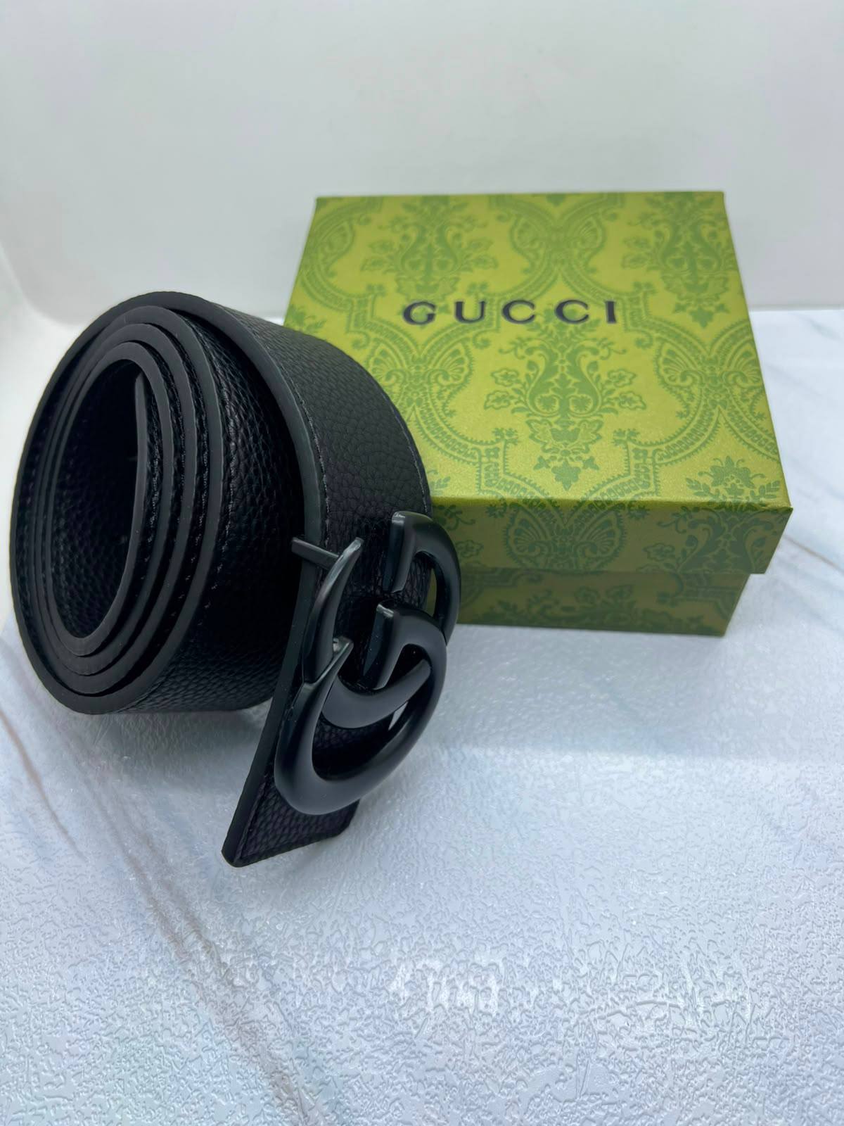 Belts
with box
60 dhs✅

Zain182
♥️♥️♥️