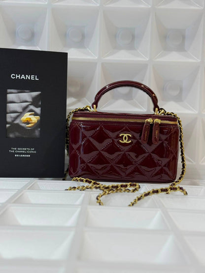 Chanel 
Master✅✅
 17Cm With Box
230 dhs🇦🇪🇦🇪

Zain131
♥️♥️♥️