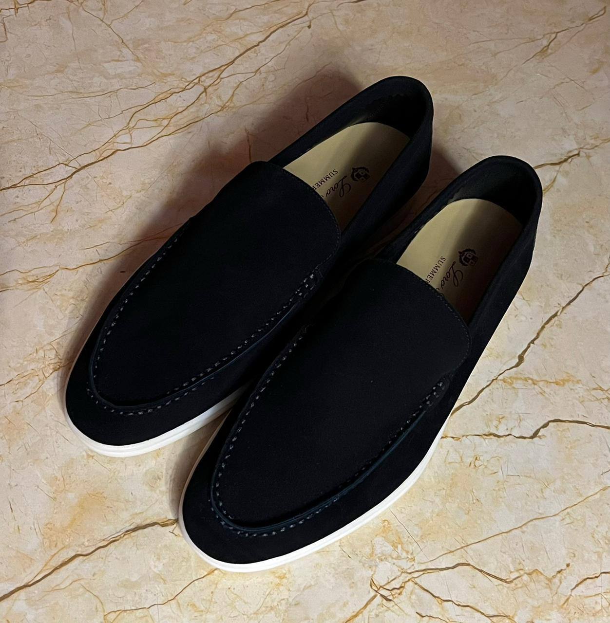 Loro Piana
Size 40-45 ⚡️
190 dhs🪙🌨️

Zain183
♥️♥️♥️