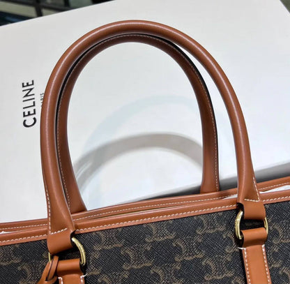 CELINE 

NEW CAME 

GOOD QUALITY 

100 dhs🇦🇪🇦🇪

Zain295
♥️♥️♥️