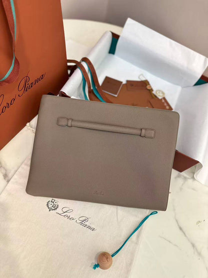 Loro Piana
*PREMIUM QUALITY AAAA*
For Price 👇 WhatsApp✅
0568585901 
0507557372
0552275751 Owner Zain 👌

Zain339
♥️♥️♥️