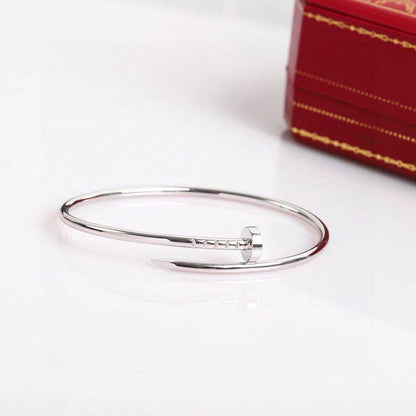 CARTIER FLEXIBLE
BANGLE
NAIL💫✨
50 dhs✅
 EACH WITH BOX AND PAPER BAG🛍️🎁

Zain89
♥️♥️♥️