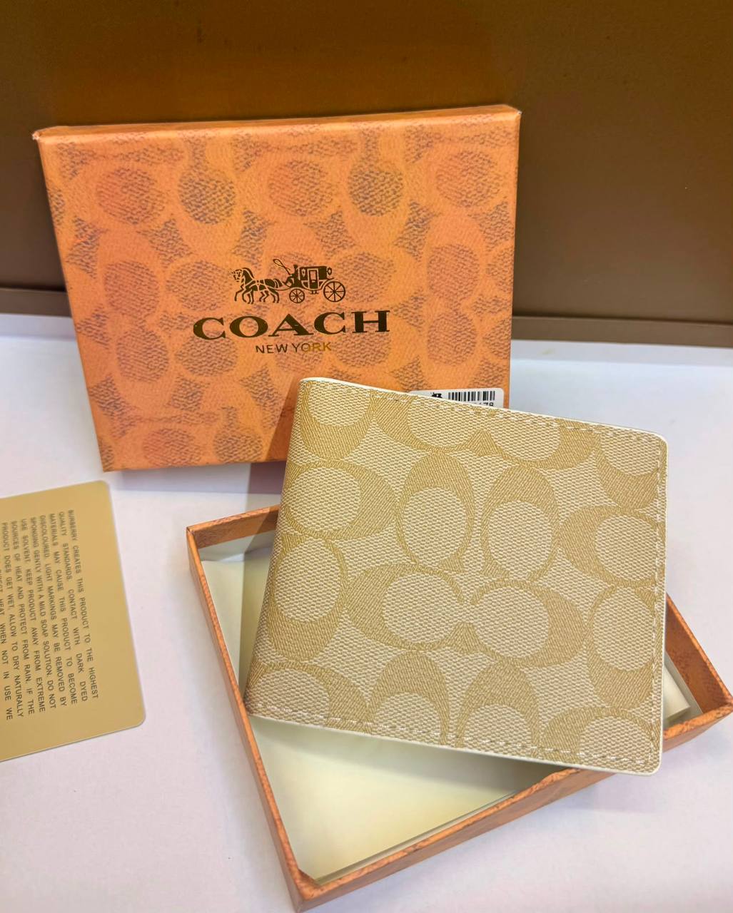 Wallets
With box 
35 dhs🇦🇪🇦🇪

Zain93
♥️♥️♥️