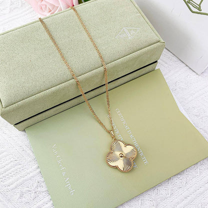 60 DHS👑✨💫
EACH
LONG NECKLACE
VCA 
WITH BOX AND PAPER BAG 🛍️🎁

Zain89
♥️♥️♥️