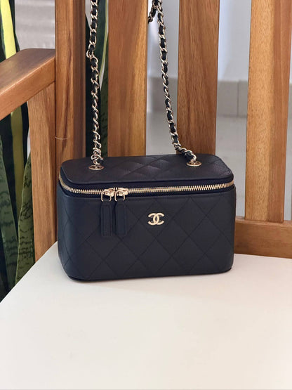 CHANEL 
Super Master Quality ⚡️
Original Packing 🎁
Size 17Cm📏
For Price 👇 WhatsApp✅
0568585901 
0507557372
0552275751 Owner Zain 👌

Zain321
♥️♥️♥️
