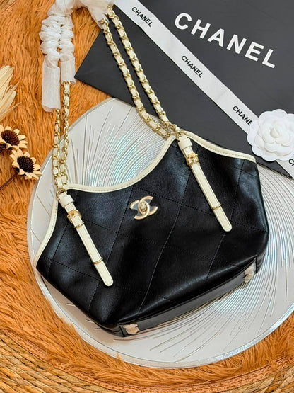 Chanel

230 dhs🇦🇪🇦🇪

Zain134
♥️♥️♥️