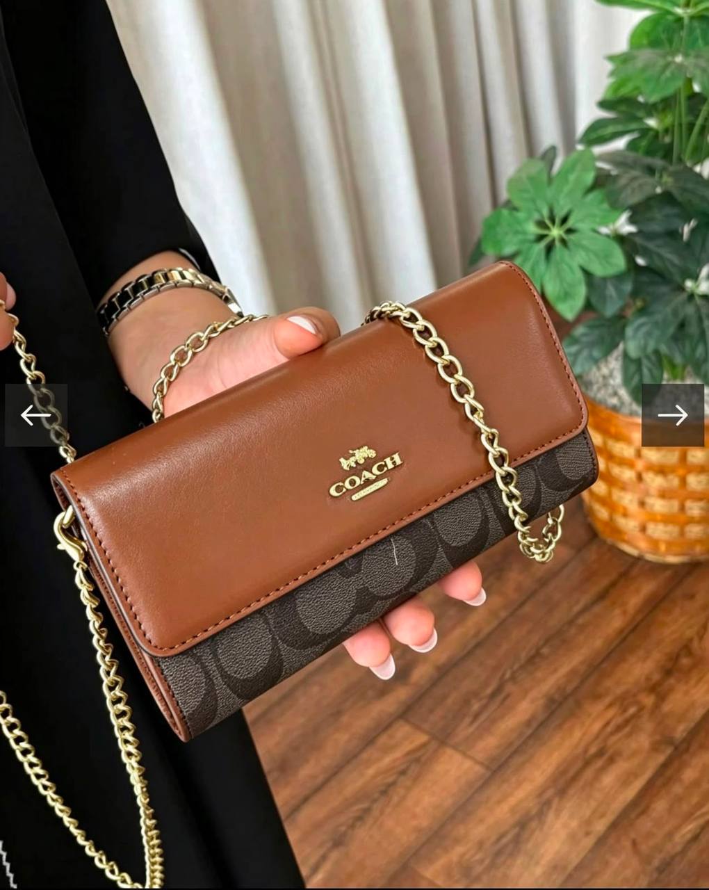 Coach
90 dhs💛
good-quality with box

Zain35
♥️♥️♥️