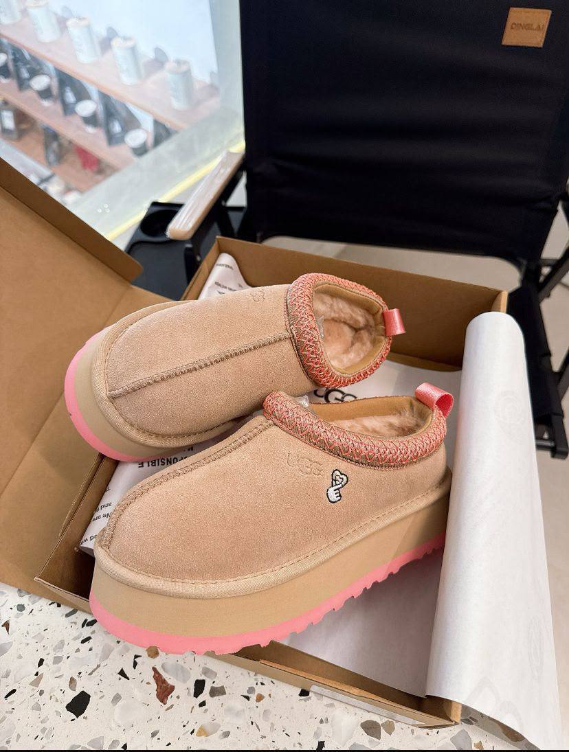 Ugg

120 dhs

Zain183

♥️♥️♥️