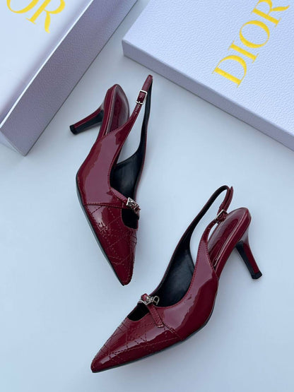 Dior 
110 dhs❤️
Size 36-42

Zain55
♥️♥️♥️