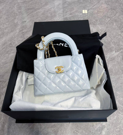 Chanel
with box
🎁🎁🎁

95 dhs❣️

Zain46
♥️♥️♥️