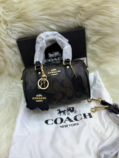 Coach Rowan
Size : 18 * 10 cm
95 dhs🪙🖤
with box 🎁

Zain115
♥️♥️♥️