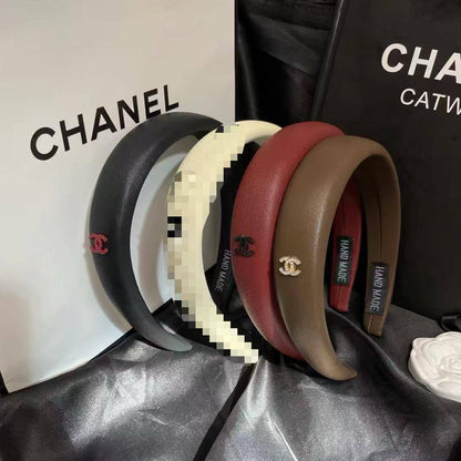 Hair bands
20 dhs🪙💚

Zain263
♥️♥️♥️
