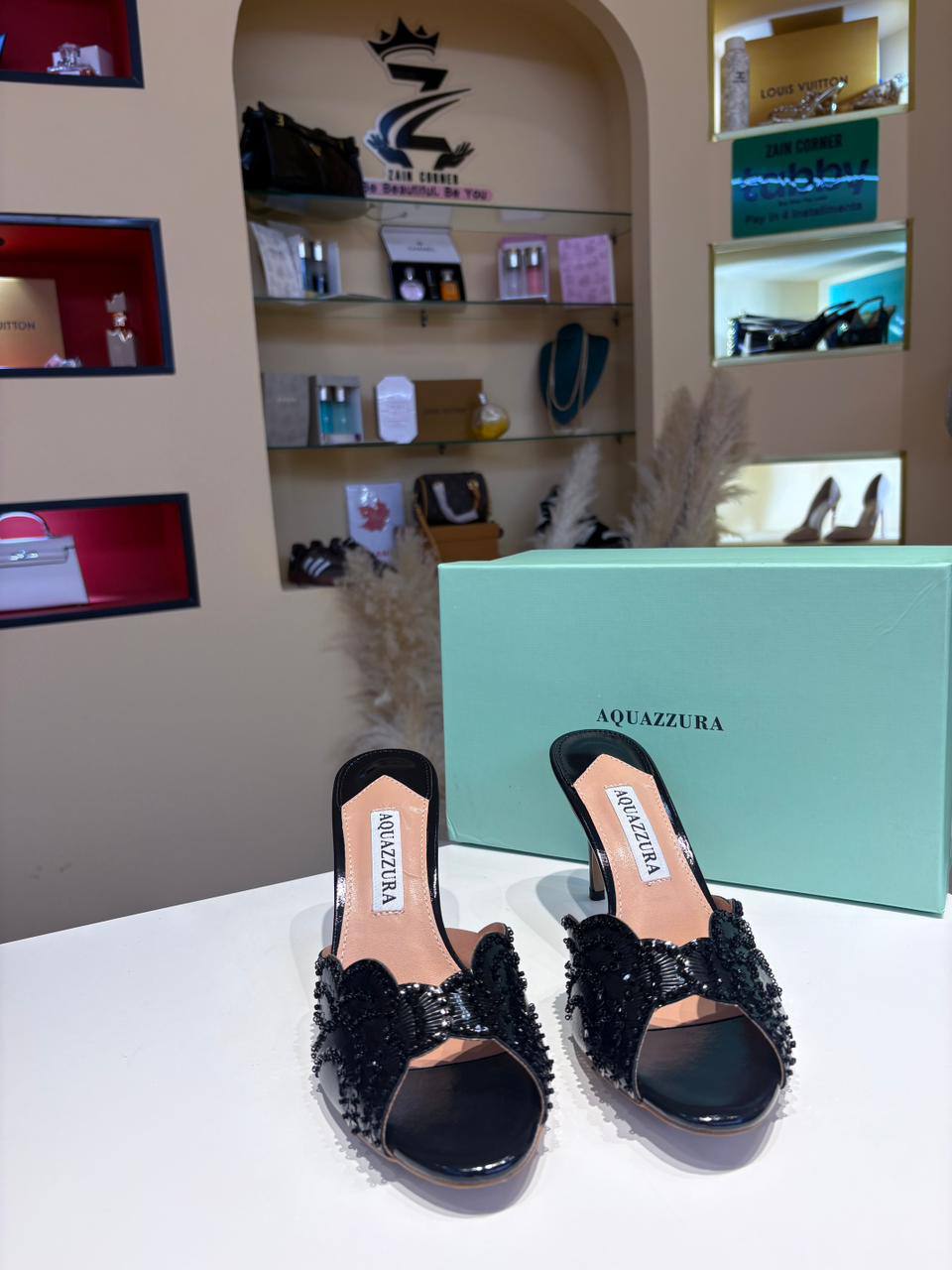 Aquazzura
Size 36-41
130 dhs✅

Zain21
♥️♥️♥️