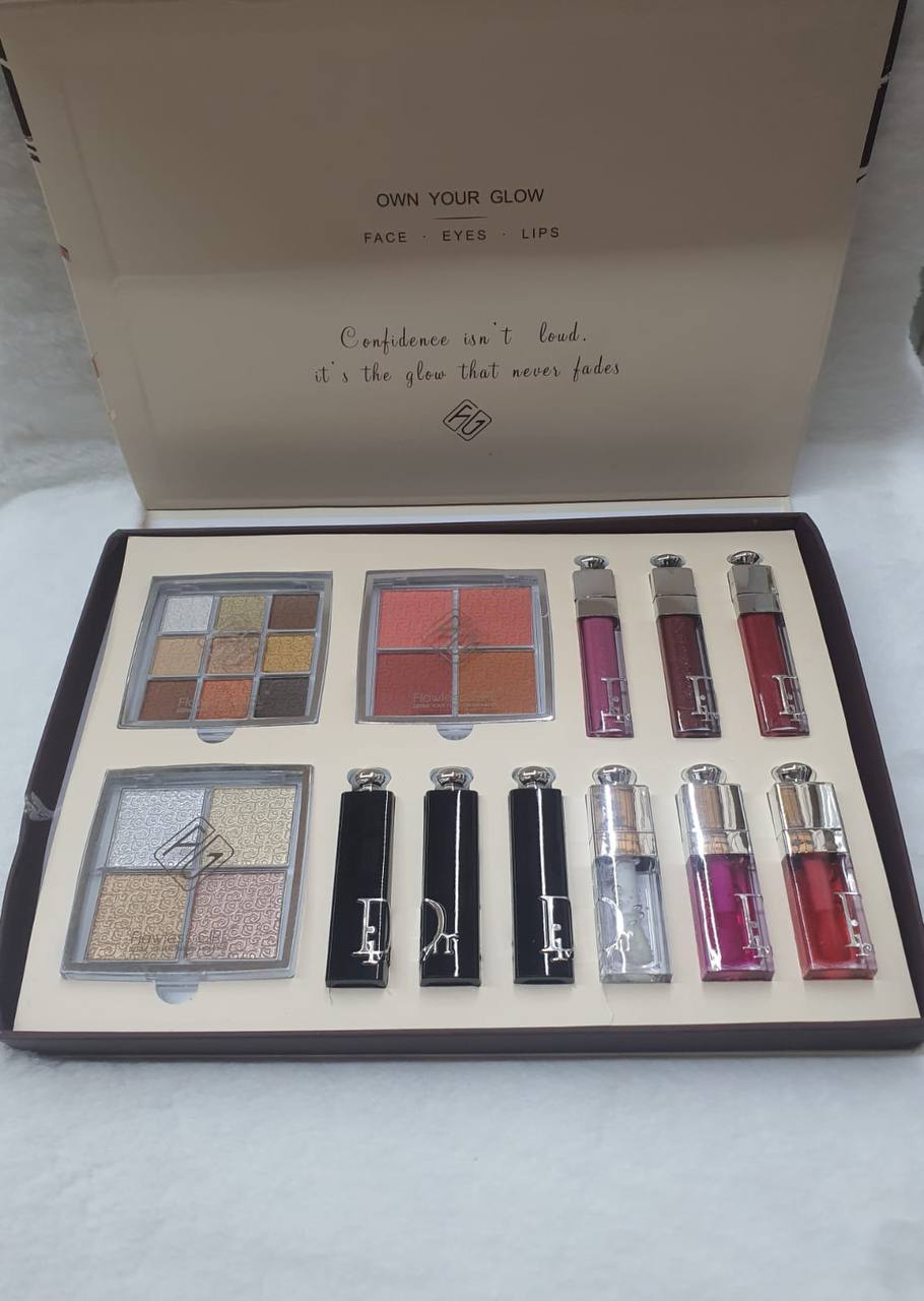 Dior Set
120 dhs✅

Zain64
♥️♥️♥️