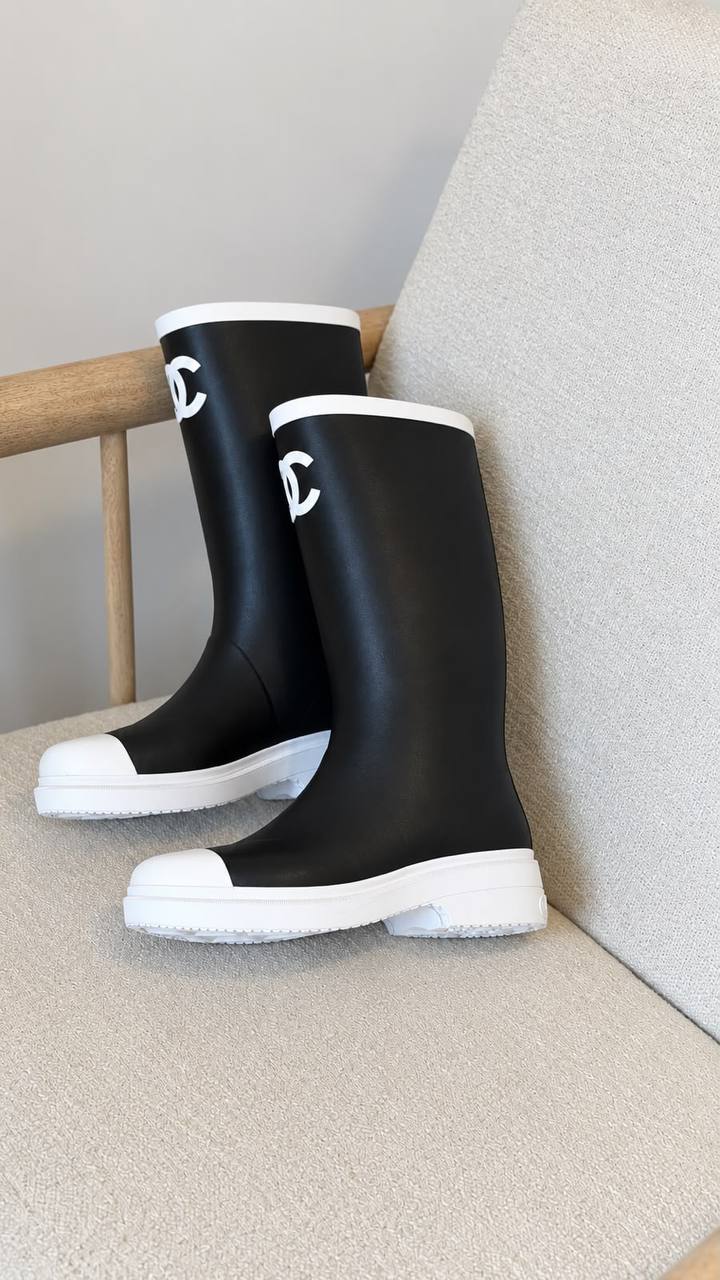 CHANEL
QUALITY:SUPER MASTER 

SIZE:36TO 42😍🥰
630 dhs🇦🇪🇦🇪

Zain319
♥️♥️♥️